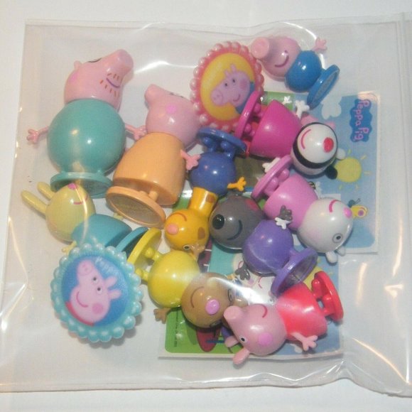 Peppa Pig Deluxe Party Favors Set of 14 with 10 Figures, 2 Fun Rings and Sticker - Picture 7 of 7